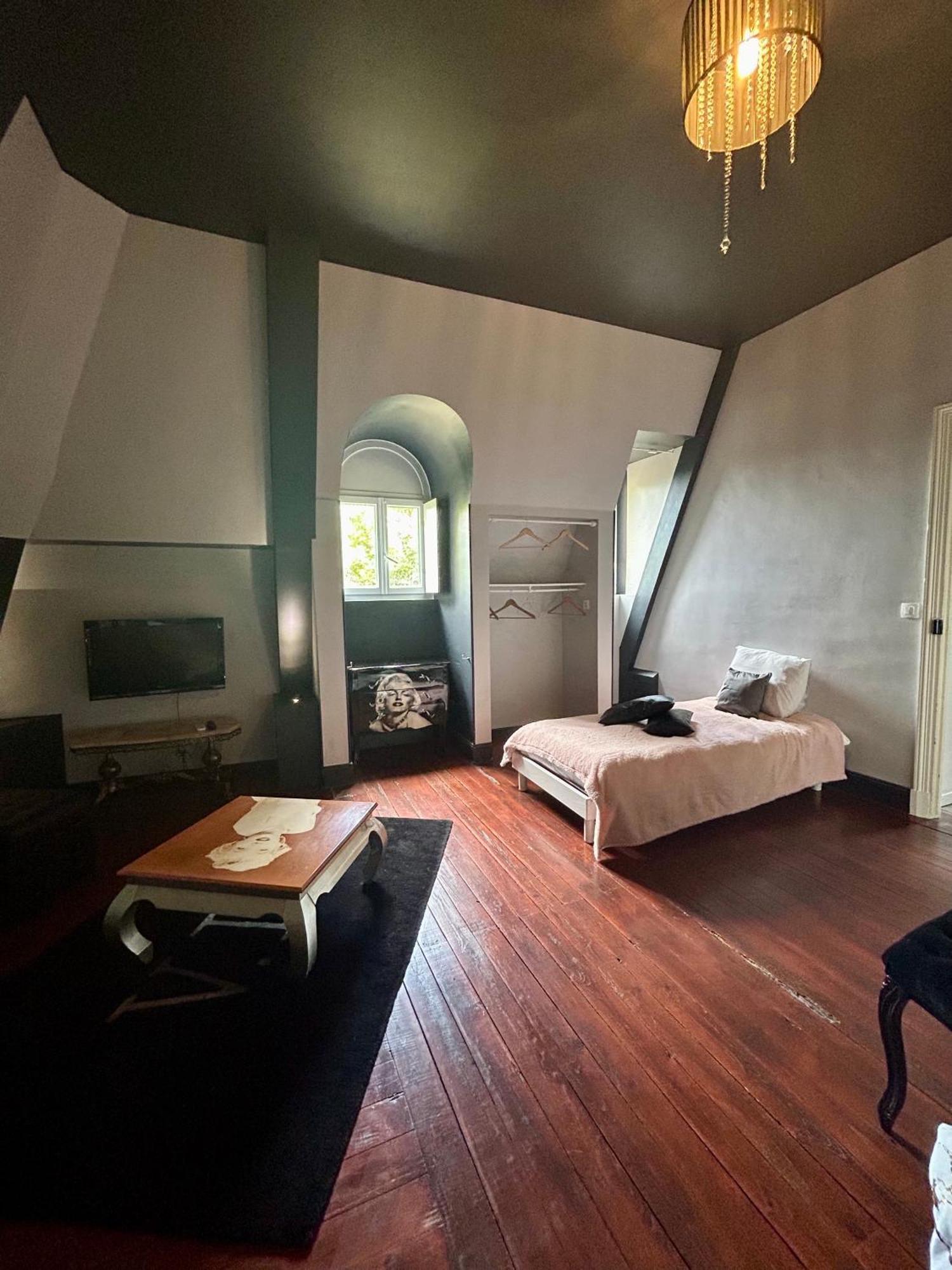 ホテル Chateau De La Prade ナルボンヌ エクステリア 写真